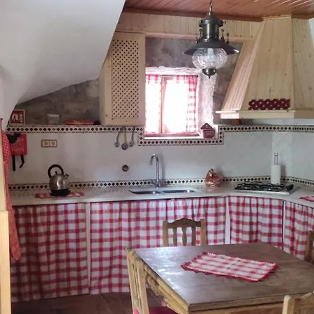 Hébergement de vacances Casa Do Loureiro Ferrarias (Coimbra)